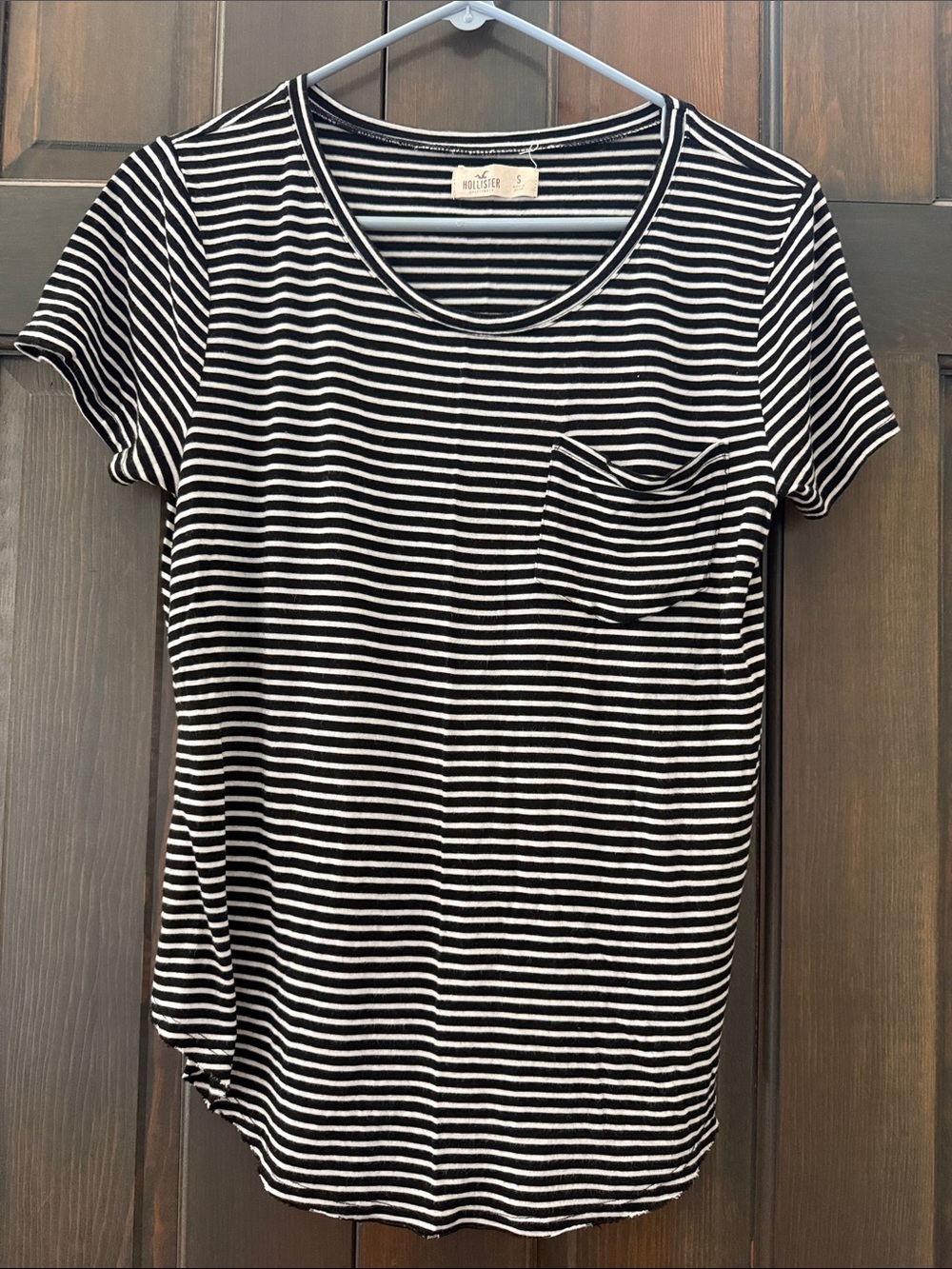 Hollister Black and White Striped Scoop Neck Pocket Tee size small women’s/teen